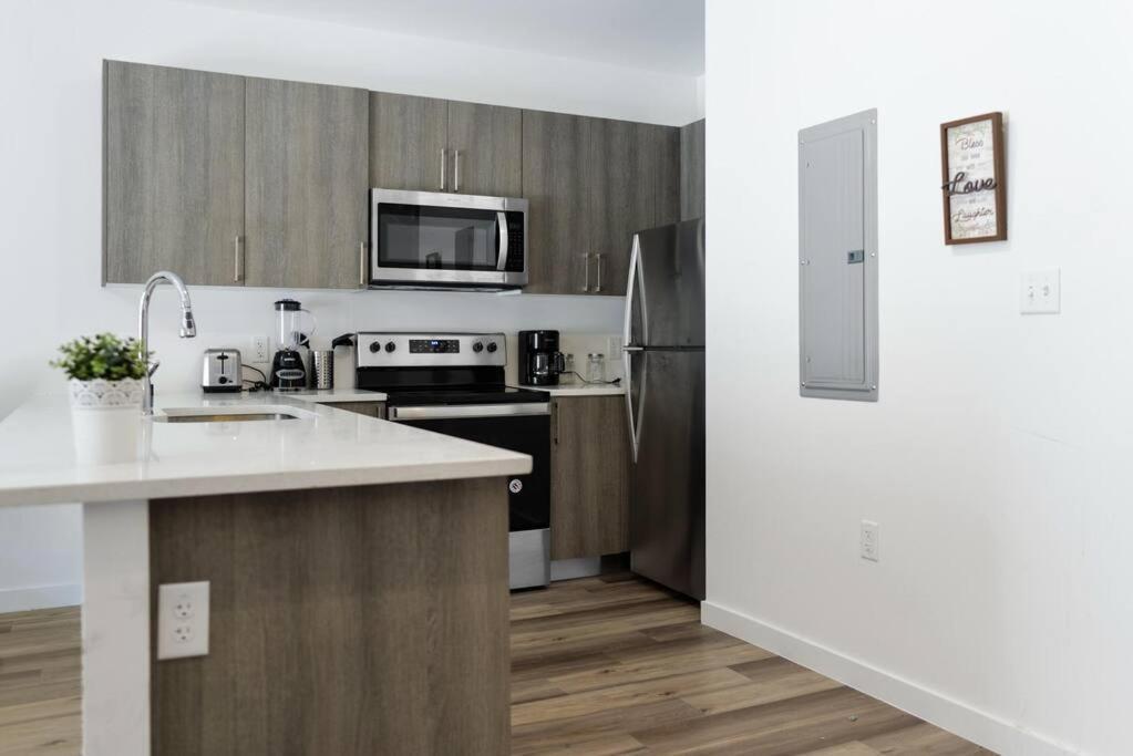 Awesome 3Br Townhouse 15Minutes From The Beach Miami Exterior photo